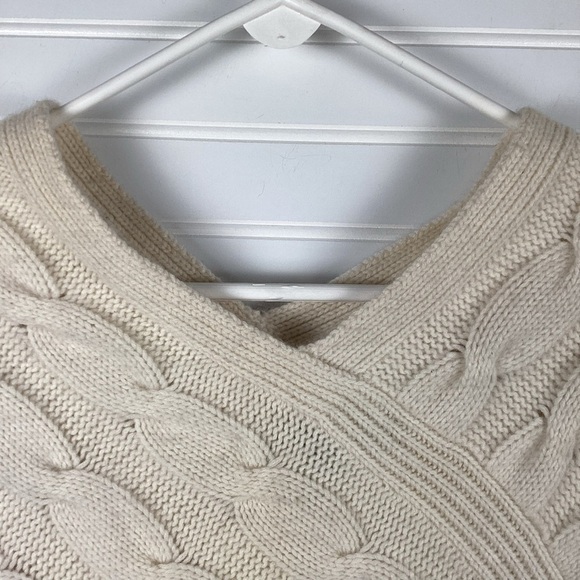 Express Design Studio Cream 100% Cashmere Cable Knit Poncho Wrap Size O/ S - Picture 7 of 12